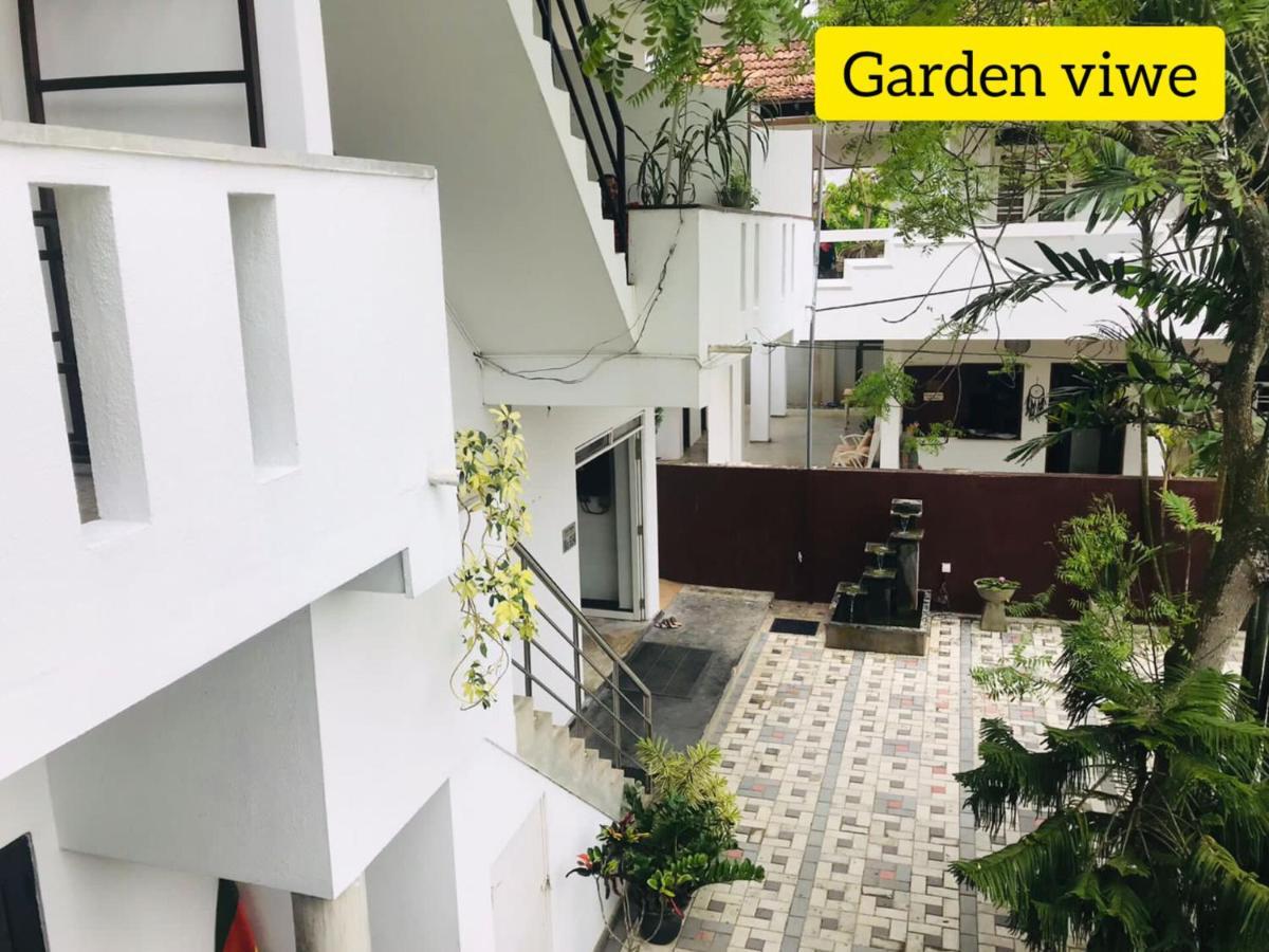 Copacabana Beach Hotel Hikkaduwa Phòng bức ảnh