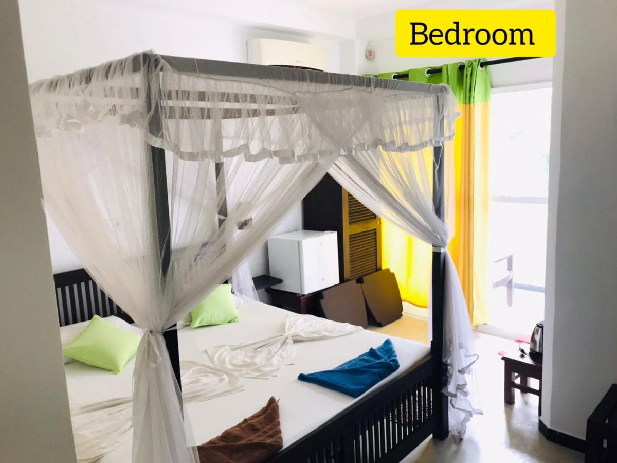 Copacabana Beach Hotel Hikkaduwa Ngoại thất bức ảnh