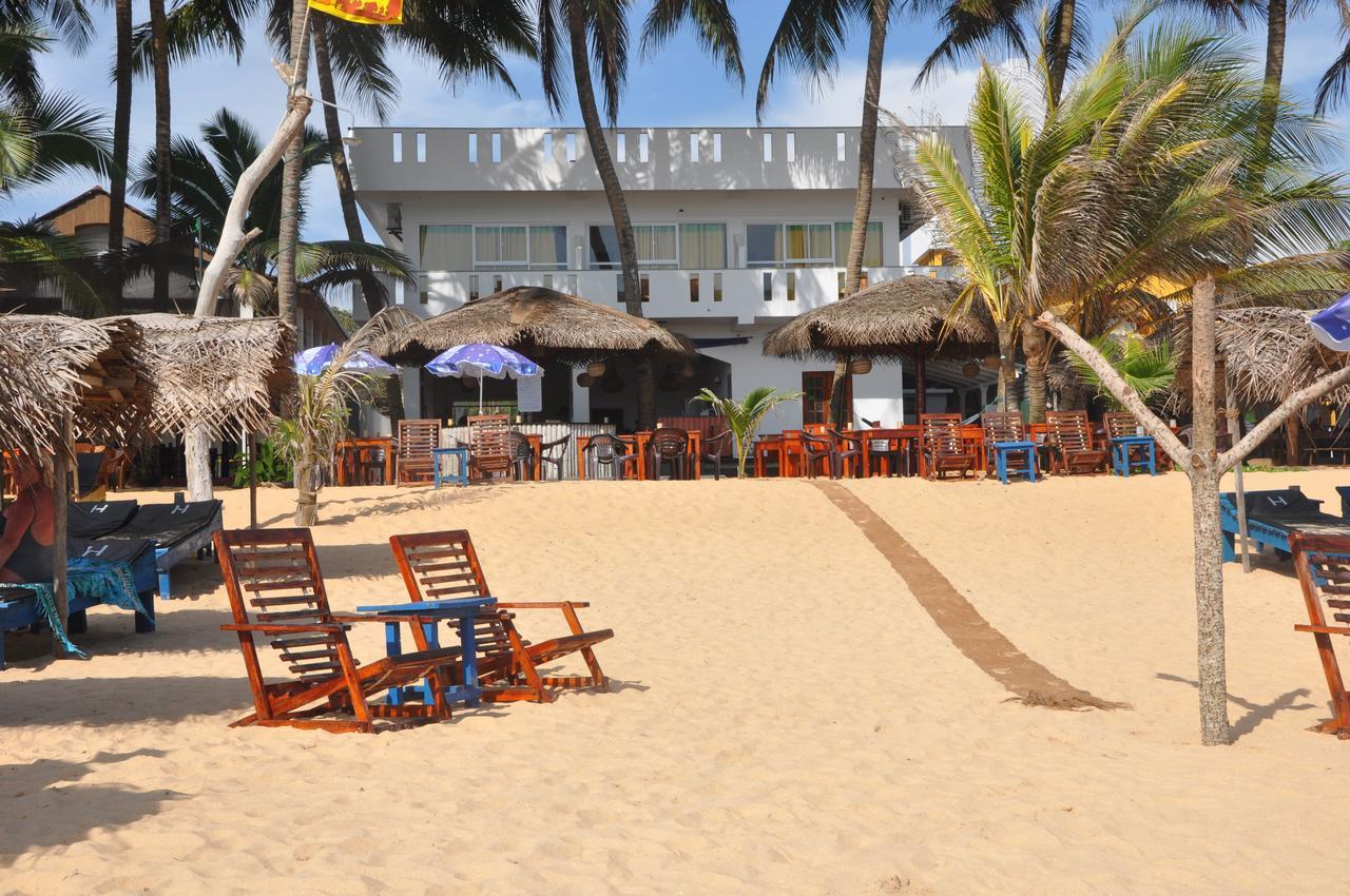 Copacabana Beach Hotel Hikkaduwa Ngoại thất bức ảnh